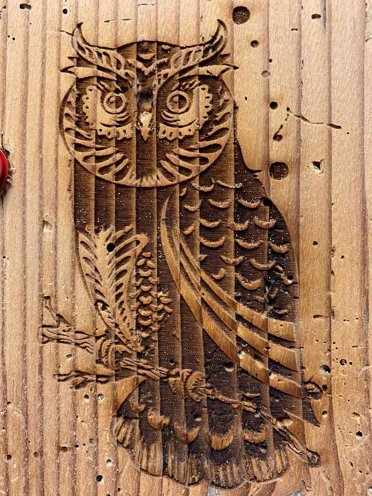 Altholz Wanduhr-Eule Altholz Wanduhr-Eule